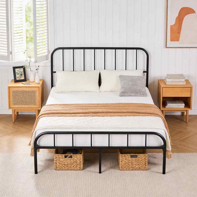 헤드보드 포함 빈티지 철제 침대 프레임 튼튼 무소음 침대깔판 간편조립, 블랙