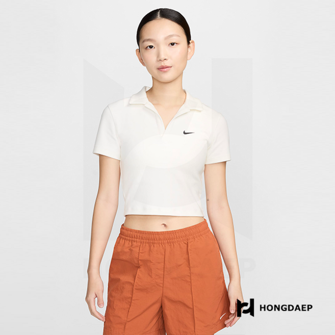 나이키 여름 크롭반팔 에센셜 스우시 폴로 카라티셔츠 (133)