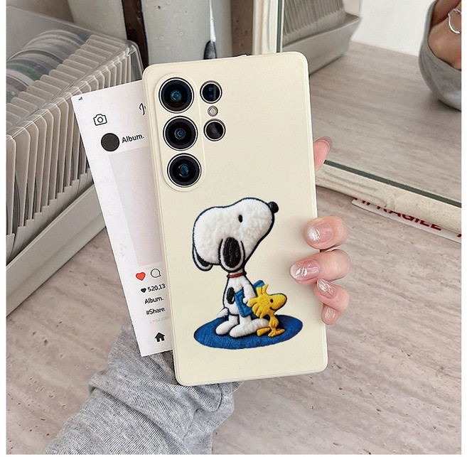 복슬복슬한 스누피 갤럭시 아이폰 폰케이스 화이트