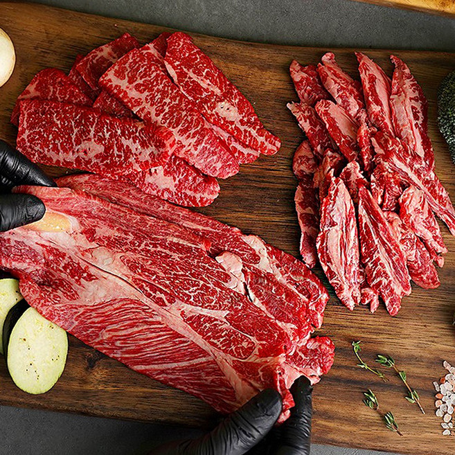 최고급 소고기 투뿔 눈꽃 마블링 한우 1++ 모둠 구이 세트 600g, 1개, 600g(투뿔등심200g 업진살200g 갈비살200g)