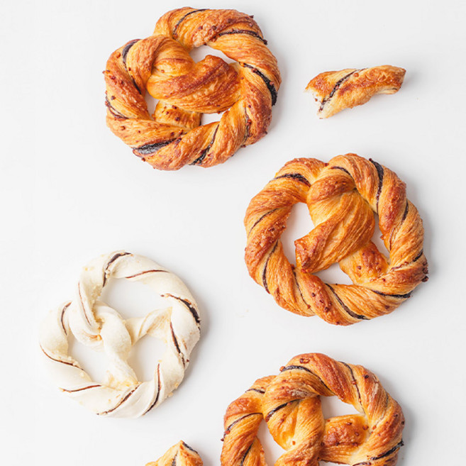 [카페노리] 냉동생지 - 코코아 프레즐, 125g