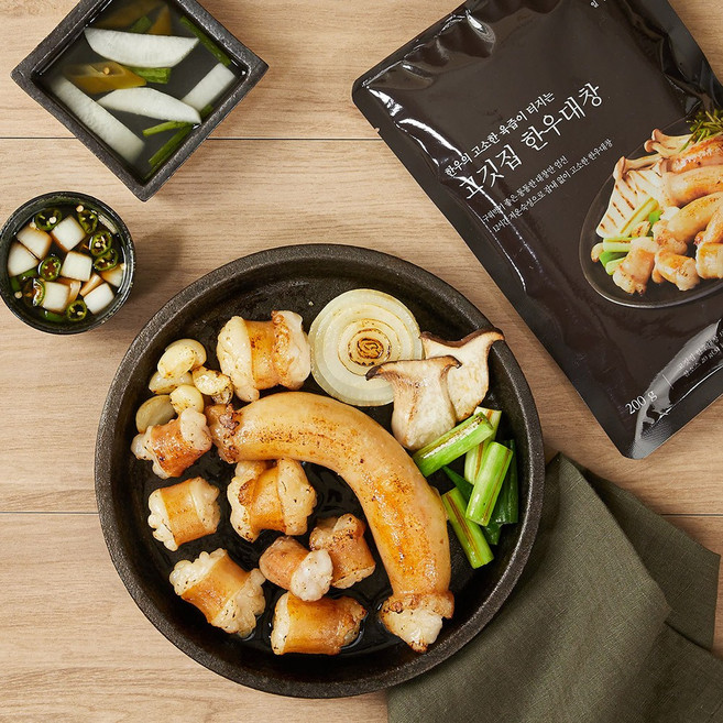 고깃집 한우대창 2개 고소한 육즙이 터지는, 200g