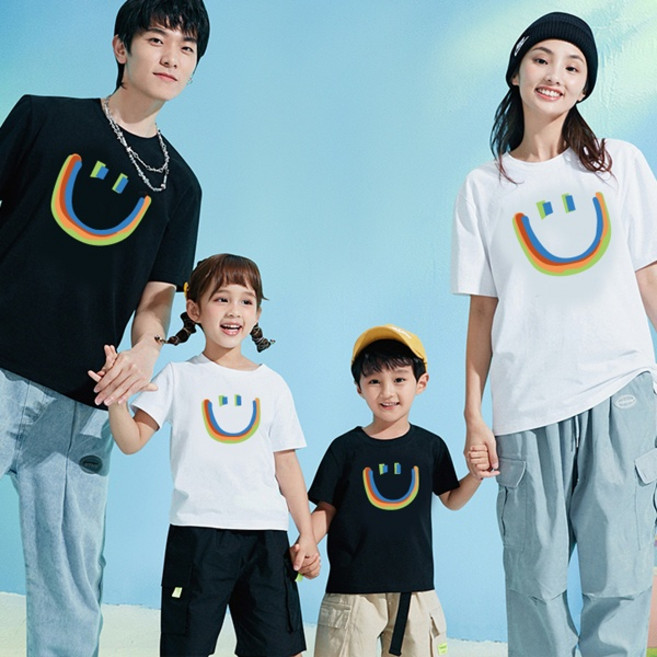 蠟筆多彩層疊笑臉親子情侶T恤，純棉舒適，全家福穿搭推薦