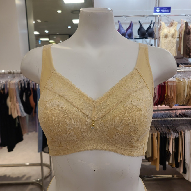 비비안 앞중심이 높아 가슴을 안정감있게 잘 잡아주며 까슬한 인견원단으로 시원한 노와이어 보정브라