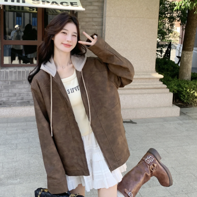 고급 여성용 가죽 자켓 빅사이즈 빈티지 여자 라이더 재킷 패치 후드 가죽 코트 봄 가을 여성 레더 자켓 LCC