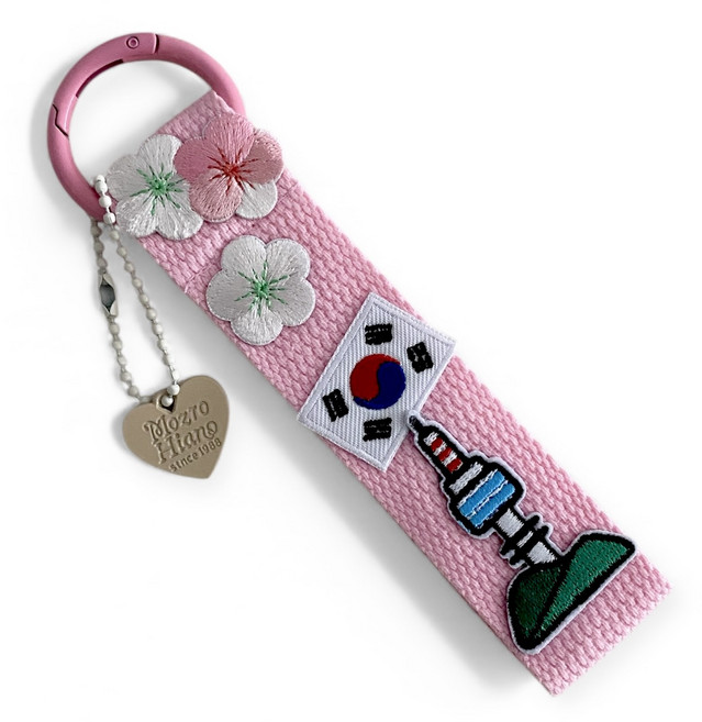한국 전통 기념품 선물 한국적인 외국인 친구 선물 키링 열쇠고리 스트랩, 자수와펜-남산타워01