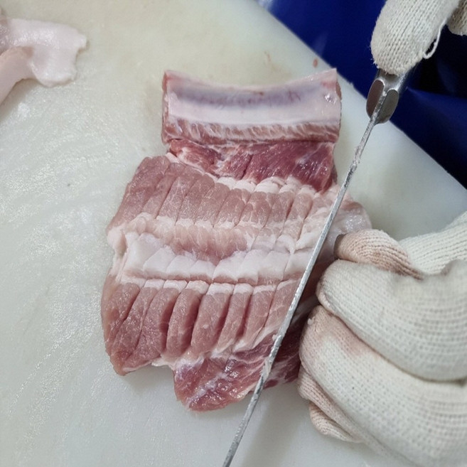 복덩이네 유일무이 흑돼지 듀록 뼈삼겹 500g 1세트