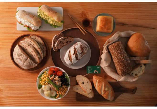 민트씨빵가게 전메뉴초이스 [원산지:국산], 600g, 1개, 07 해방촌깜빠뉴(치즈)