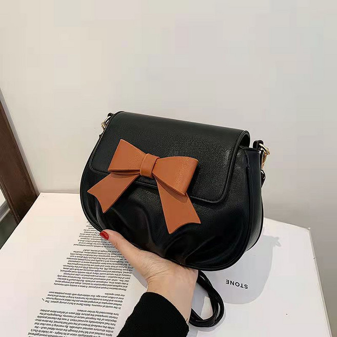 韓版高級感設計褶皺雲朵包 蝴蝶結包包 單肩斜挎包 仙女包包 褶皺包 鏈條包 腋下包 手提包, 黑色