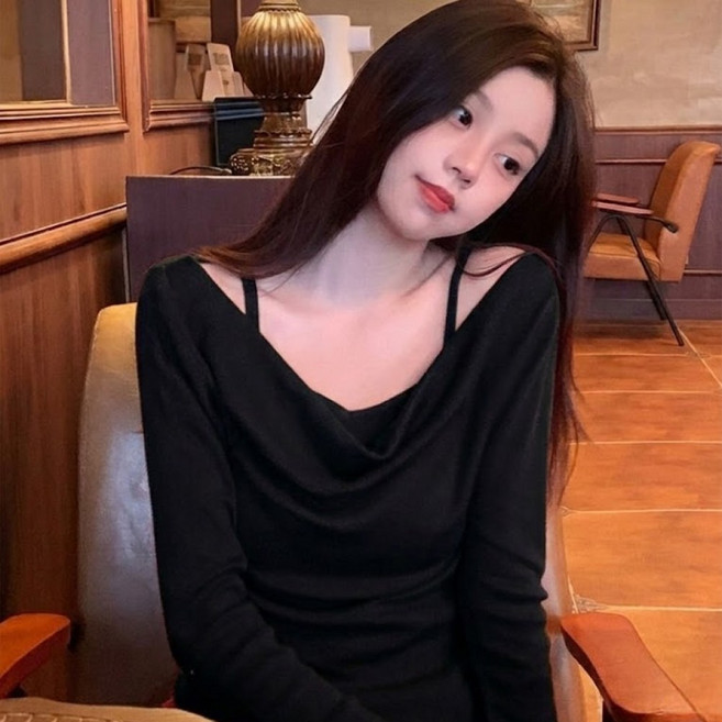 에리르 드레이프 오프숄더 레이스 탑 슬림핏 언밸런스 레이어드 티셔츠