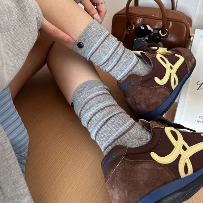 Banjiwu 여성 버튼 스트라이프 겨울 양말 중목 양말 중목 양말 장목 양말 순면 양말 패션 운동 양말 무압박 5족 세트