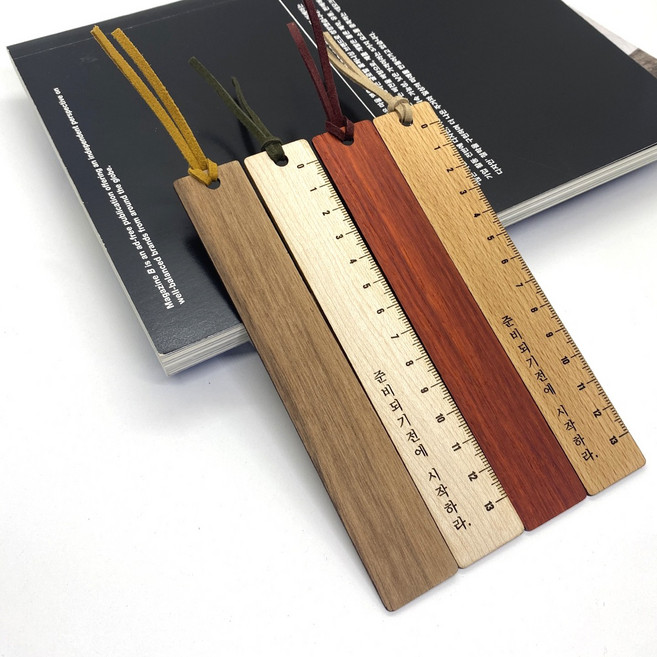 슬로우리스트 나무자 우드 각인 책갈피 북마크 주문제작 단체선물, 월넛, 겨자, 폰트3