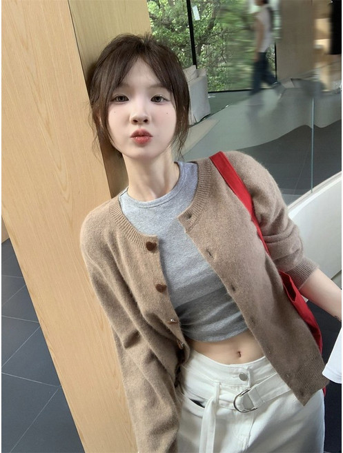 칩썬데이 여성 하트 버튼 포인트 울 니트 가디건