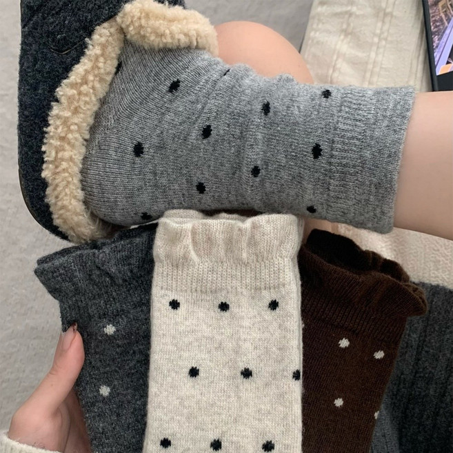 Banjiwu 여성 양말 울 빈티지 스트라이프 배색 겨울 양말 중목 양말 장목 양말 중목 양말 수면 양말 세트 클래식 도톰한 보온 운동 무압박 면 양말 4족 세트