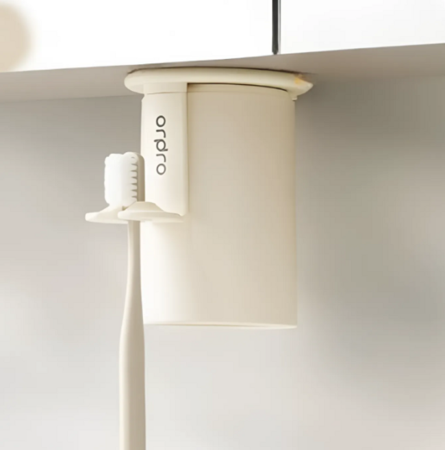 베네룸 일체형 양치컵 칫솔걸이 거꾸로 양치컵, 1개, 크림