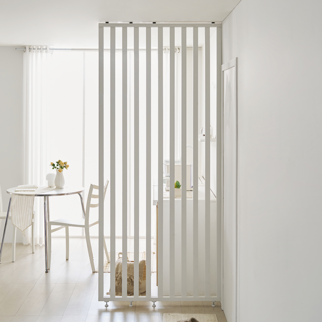 화이트 스트라이프 파티션 가벽 공간분리 사무실 인테리어