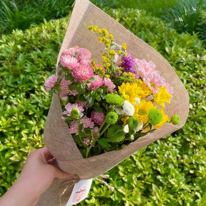 [리도르] 들꽃 감성 생화 꽃다발 소국 필러꽃 계절 랜덤, 1개