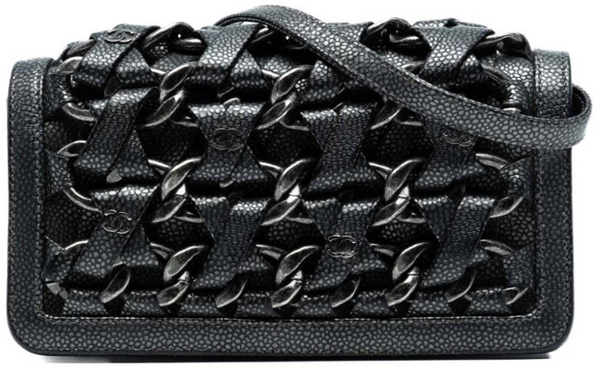 샤넬 중고 2012-2013 CC 메탈릭 캐비어 인터레이스 체인 클러치 온 스트랩 크로스 백