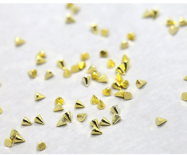 美甲鉚釘飾品 圓錐立體鉚釘 金銀黑金屬感 龐克風穿戴甲配件, 1個, 1.5mm【金色】50顆, 金色 (1.5mm)