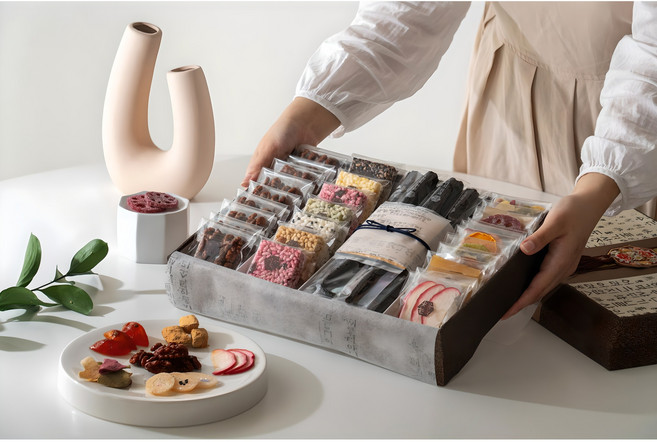 [고급선물세트] 처음한과 람세트 2단구성 도라지정과 수제 강정 부모님 상견례 이바지 명절 감사선물 보자기포장, 915g, 1개, 기본보자기(수국)