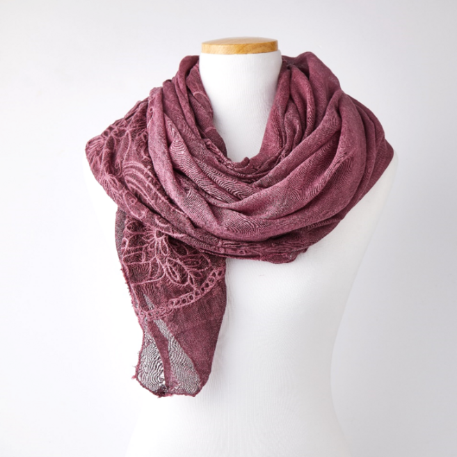 아우름 끝단 꽃 자수 스카프