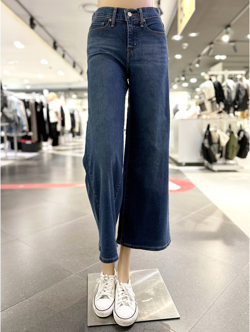 [ L E V I S ] 다리가 길어 보이는 여성 와이드팬츠 사방스판 청바지 2종~!! 편안한 사방스판으로 인김만점!! (L001PZ001) NC강서 리바이스 무료배송~!!