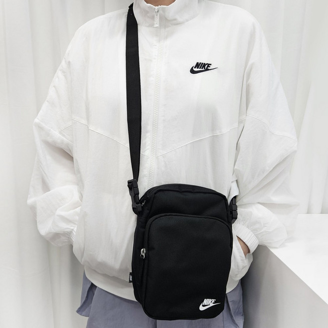 나이키 헤리티지 바디백 가벼운 여행 미니 크로스백 사은품1종