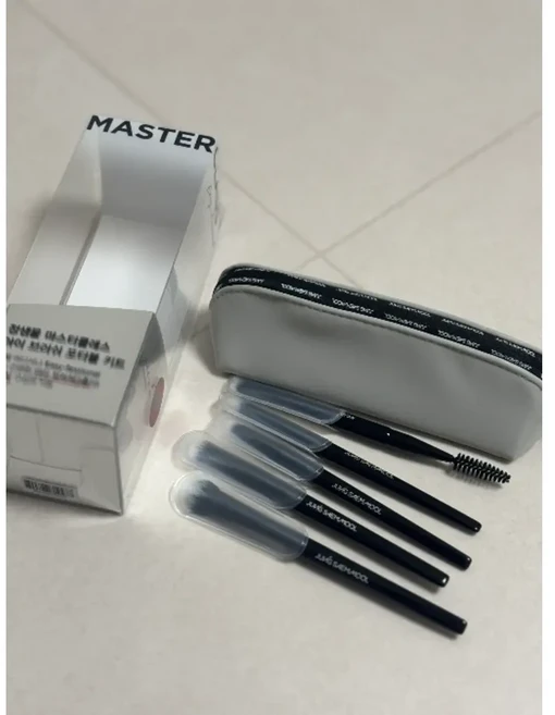 [정샘물] 마스터클래스 페이스 브러쉬 포터블 키트 (파우치 증정), 1개, 블랙 - 쿠팡