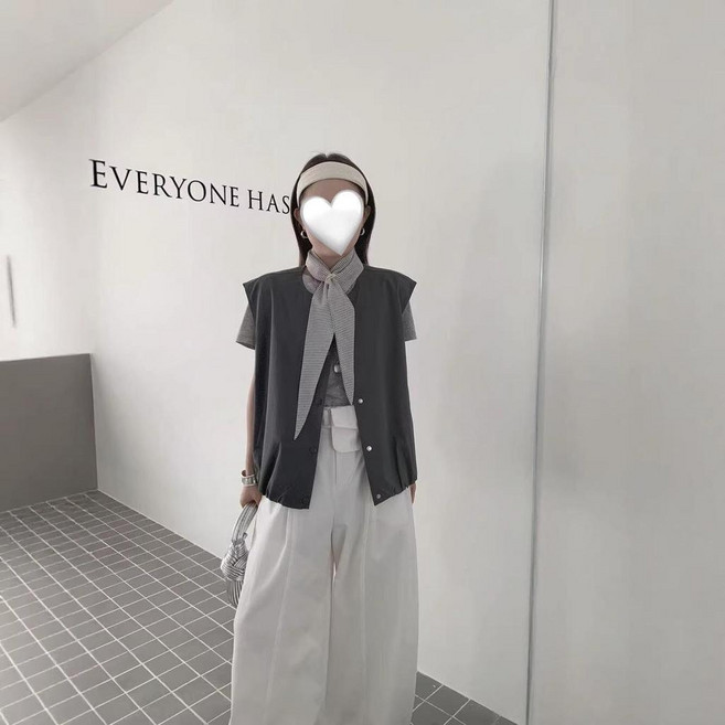 無袖馬甲背心上衣，休閒百搭，配絲巾