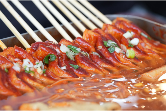 [식조은어묵전쟁] 4~5인분. 맛있게 맵다. 빨간오뎅(어묵300g 3개+소스150g 3개+육수300ml 3개+밀떡150g 2개) 8분 간편완성!, 1개