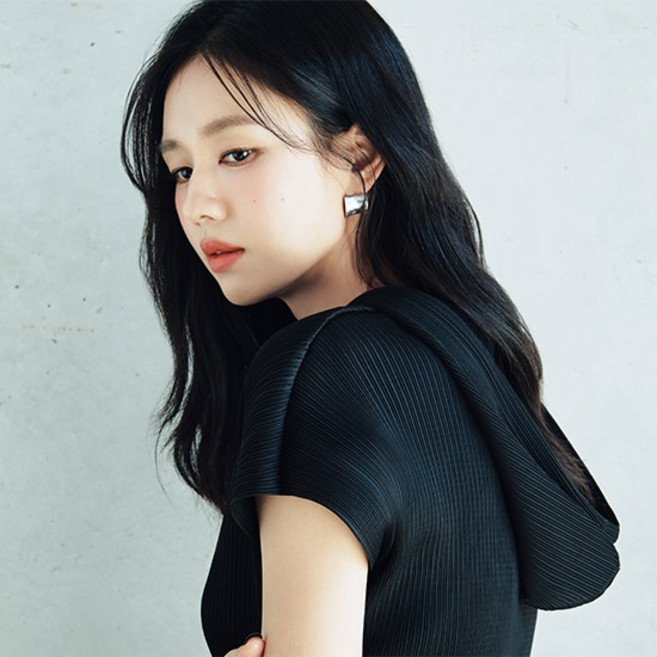 셀렙샵에디션 미리주문10%X요이츠 26SS 플리츠 후드 스트링 블라우스 203691