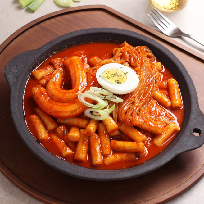 [HIT]먹스타 쫄지마라 마라떡볶이 밀키트 (2.5인분) [원산지:상세설명에 표시], 1통, 704g