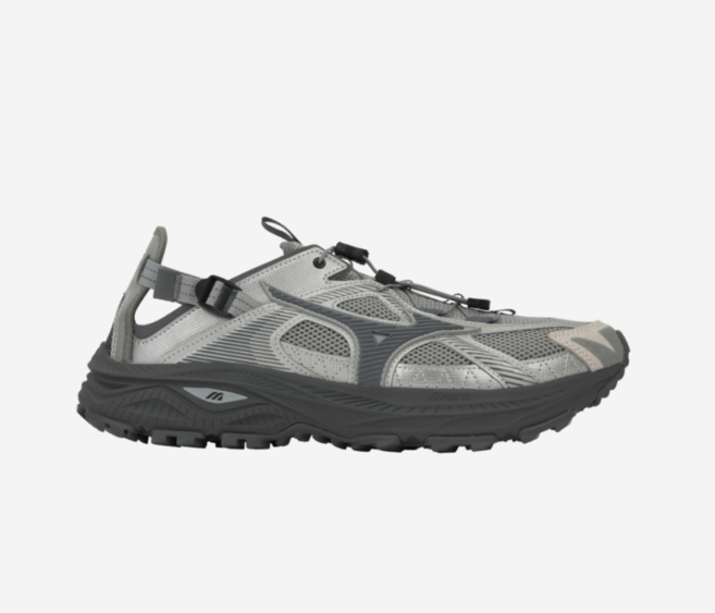 (정품 보증)미즈노 레이서 트레일 SE 실버 그레이