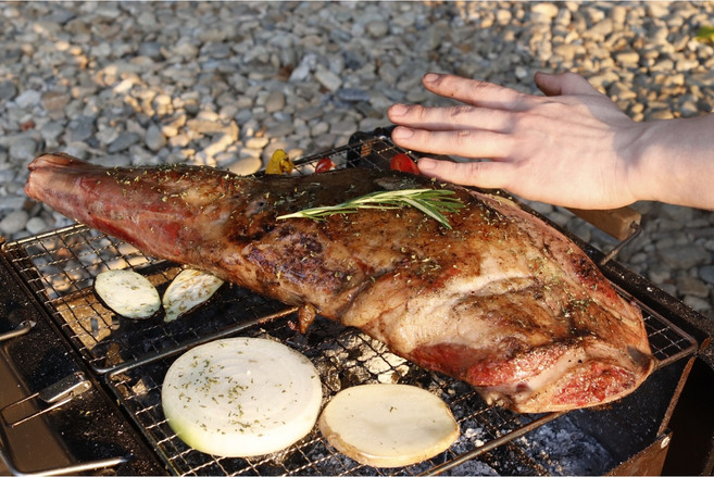 참신램 양고기 양갈비 양꼬치 (당일출고) 양다리1.7kg내외 + 시즈닝 4종 증정, 1개, 1.7kg