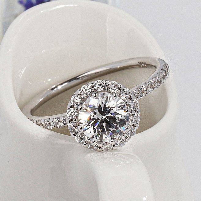 1캐럿 천연 다이아 반지 우신 GIA 예물 프러포즈 서클 싱글 헤일로 결혼 기념일 선물