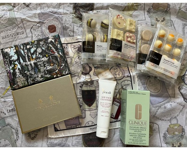 PENHALIGON’S 潘海利根 香氛圖書館 禮盒套組 噴式香水 2ml 隨機出貨, 1個, 一盒