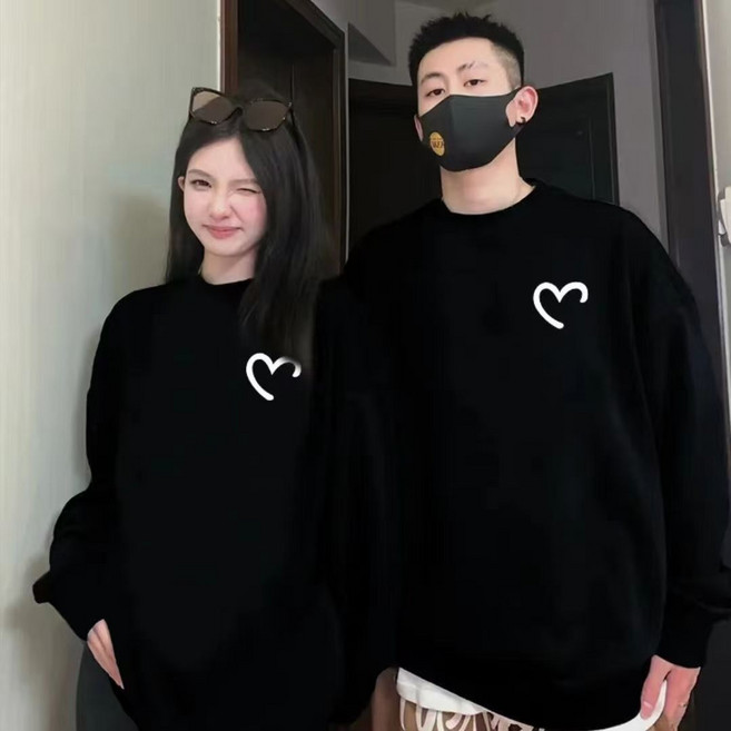 디한스 온가족 커플티 귀여운하트 패밀리 맨투맨티