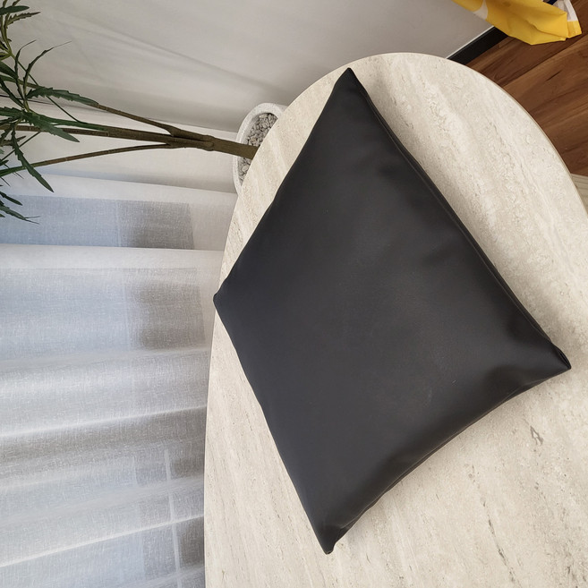 아티 레트로 사각 가죽 방석 솜포함