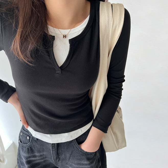 네모엔룩 헨리레이어드 여성 여리 세미크롭 슬림핏 투인원 페이크 레이어드 잔골지 헨리넥 긴소매 티셔츠