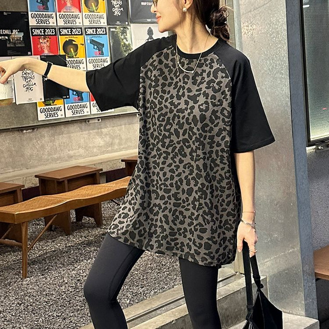 CuteQueen 박시함 스포티프레오파드 린팅 반팔 티셔츠