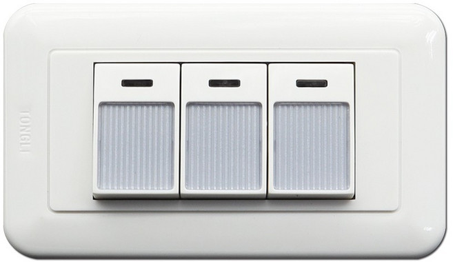 朝日電工 竹紋特大型夜光三開關組, 1個