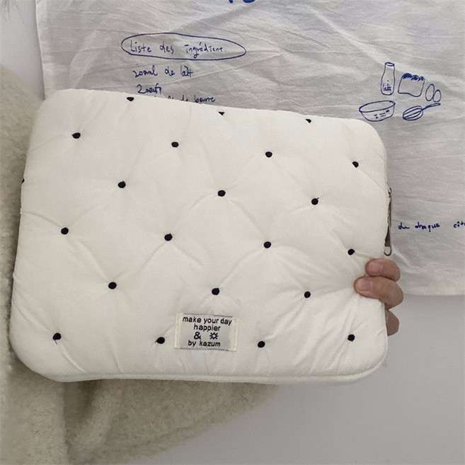 [히어로즈마트] 도트패딩 아이패드 노트북 파우치 충격흡수 데일리 보호, 1개, 화이트