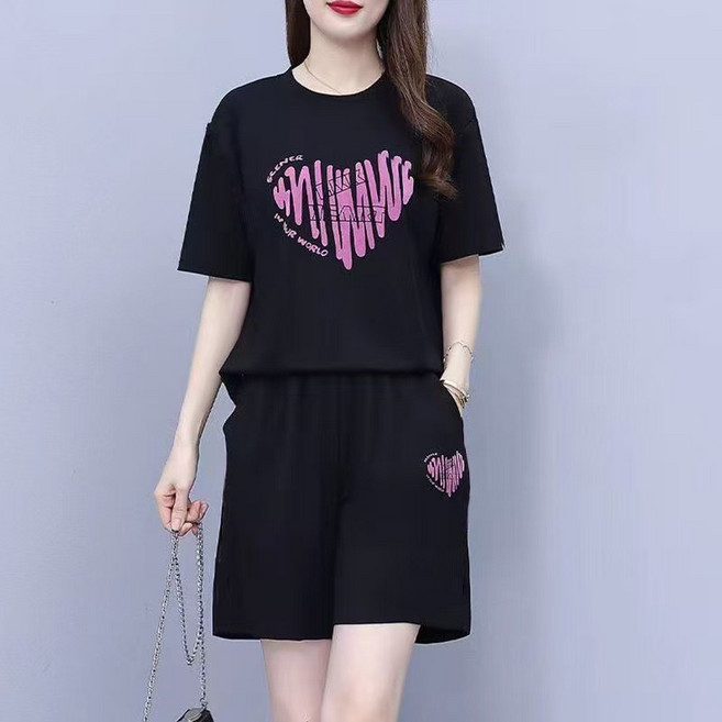 AREVI여름 여성용 빅 사이즈 트레이닝복 세트 유행 데일리 캐주얼 하트 패턴 반팔 + 반바지 셋트