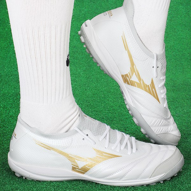 미즈노 축구화 풋살화 모렐리아 네오 살라 베타 JAPAN TF 캥거루가죽 터프화 인조잔디/맨땅용