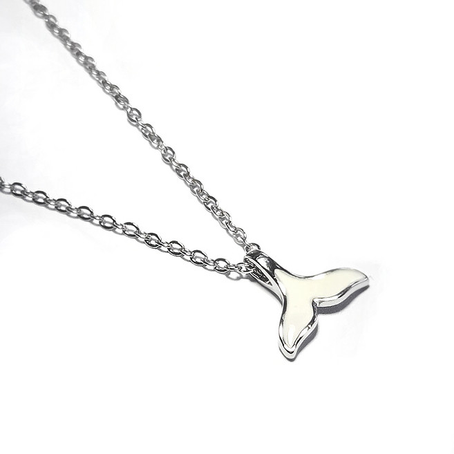 지홍 화이트 실버 돌고래 꼬리 티타늄 목걸이 체인