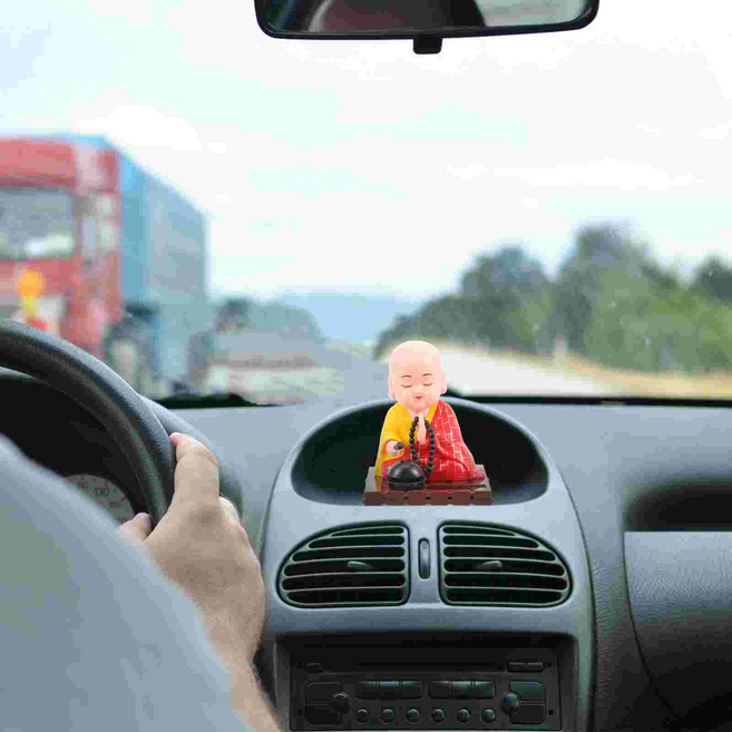 2Pcs 장식품 자동차 태양 스님 입상 춤 장난감 머리 흔들리는 그림 Abs 동상과 여성 Bobblehead, 01 Assorted Color, 01 XXL