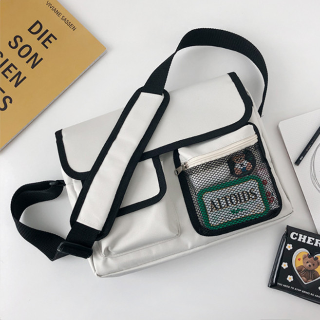 담찌마켓 가벼운 학생 메신저 크로스백 메신저백 미디움 크로스백 남녀공용 DZ2962