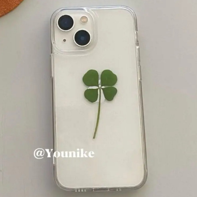 네잎 클로버 케이스 iPhone 16 15 Pro Max 14 13 12 11 Xr Xs Max Mini 7 8 Plus 아이폰 케이스