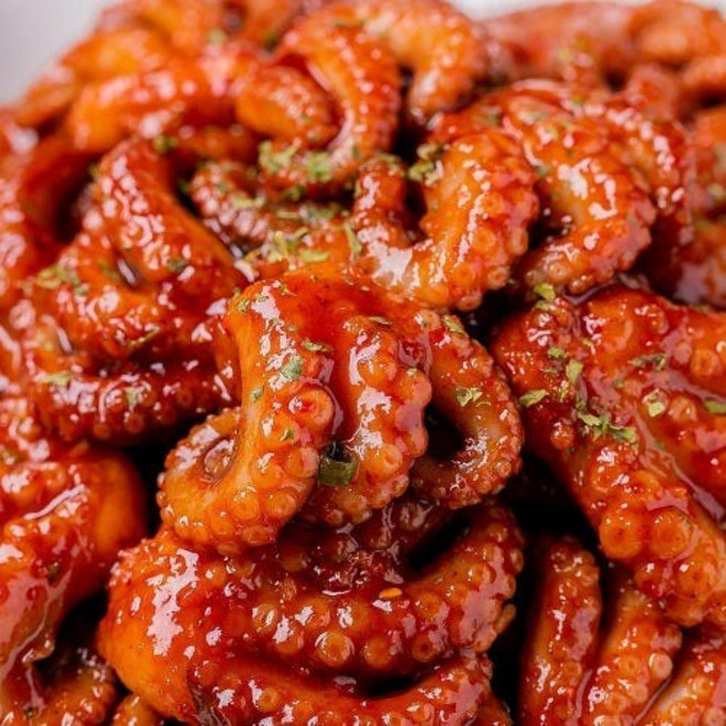 끌림 얼리지 않은 생물 쭈꾸미로 만든 양념 쭈꾸미 볶음 400g, 1개