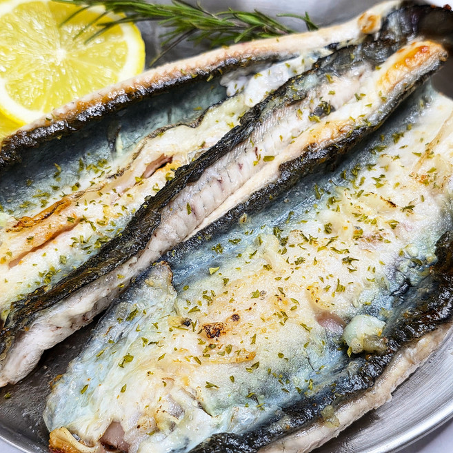 기력회복 체력보충 흙냄새 잡은 국내산 산지직송 고창 민물장어, 1개, 1kg